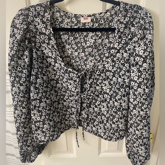 Levi's Tops - Levi's Black and White Floral Puff Long Sleeve Front Tie Blouse Size XL